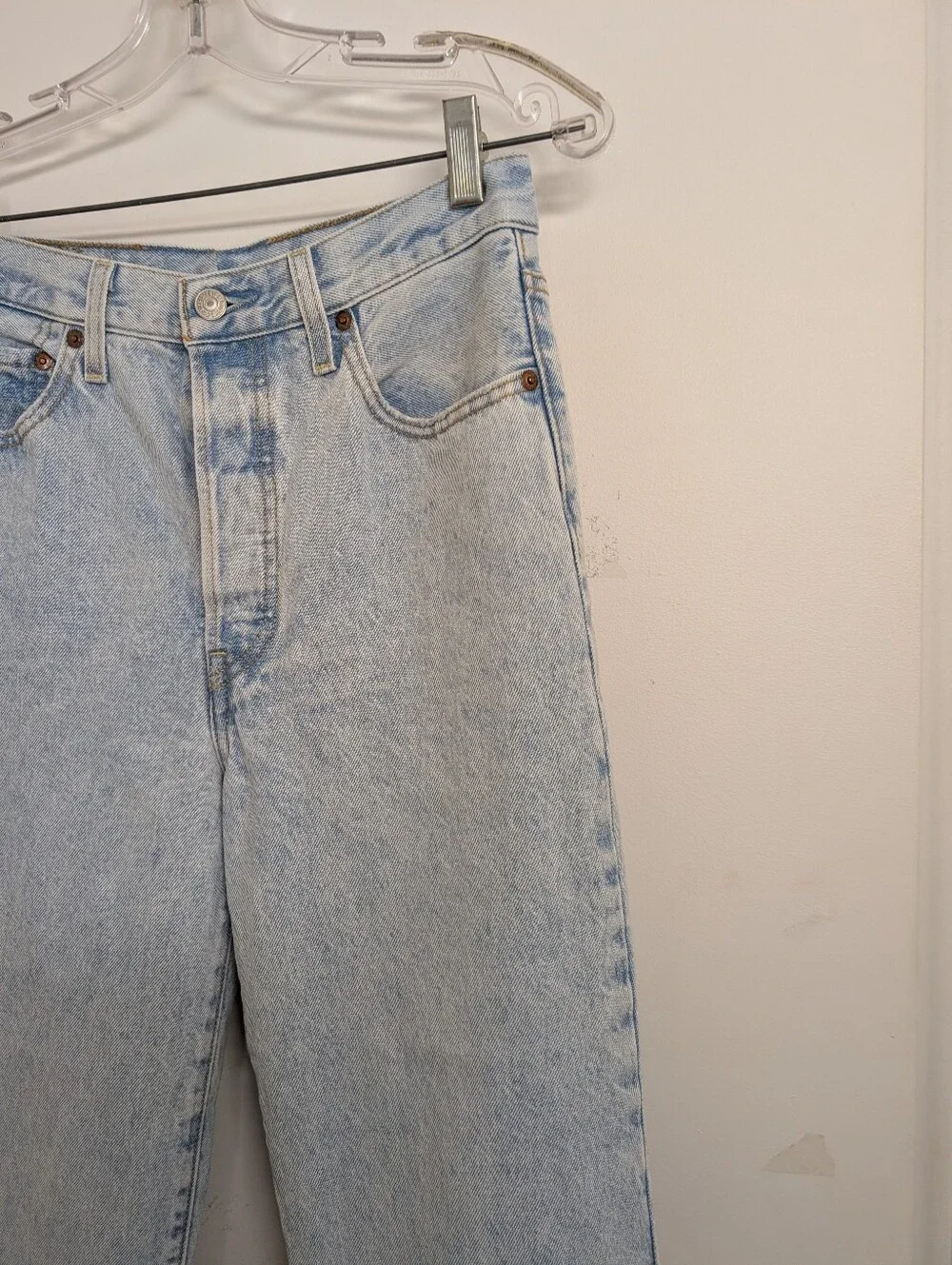 Levi's Ribcage Straight Ankle High Rise Jeans Light Wash W27 L29 - Picture 3 of 8